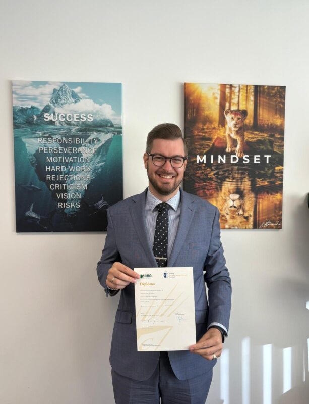 Proud of our colleague Willem van Laar